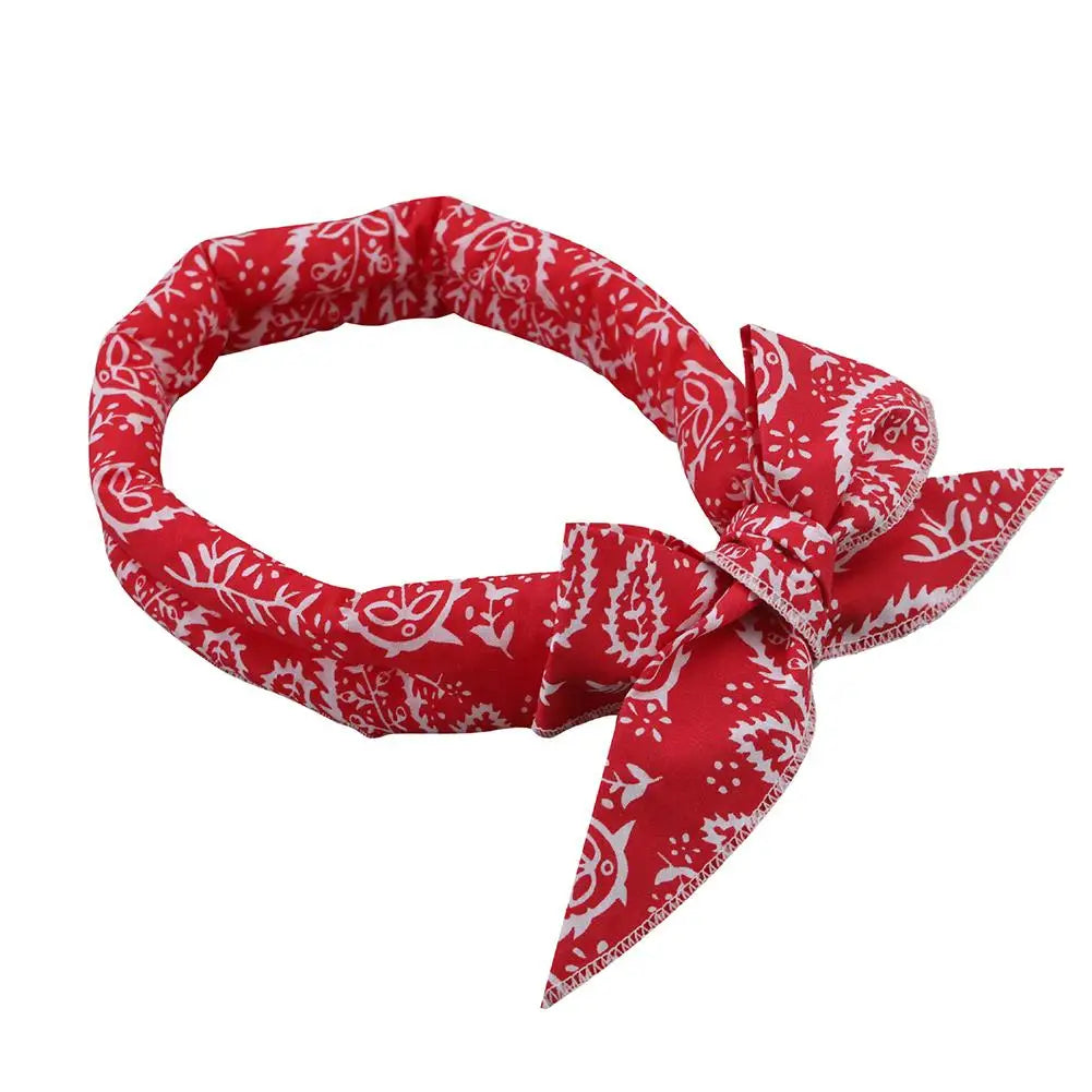 Summer Pet Dogs Cooling Ice Scarf Towel Heatstroke Dogs Cats Ice Scarf Collar Adjustable Cooling Cat Collar Bib Pet Supplies